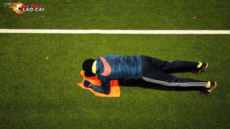 Cách phục hồi chấn thương cổ chân cầu thủ bóng đá hiệu quả