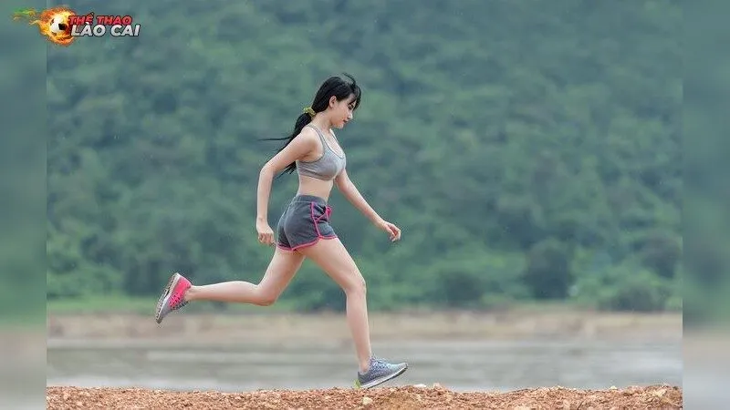 Nguyên nhân chấn thương căng cơ bắp chân khi chạy bộ