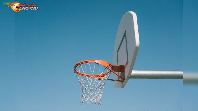 Nguyên nhân dẫn đến chấn thương ngón tay khi bắt bóng rổ