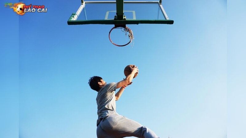 Phương pháp điều trị chấn thương đầu gối bóng rổ